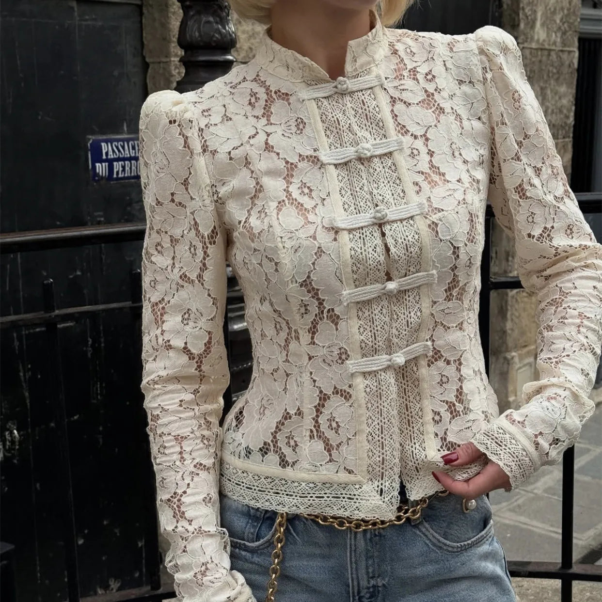 Elegant White Lace Printed Short Tops For Women Vintage Patchwork Hollow Out See-through Blouse Spring Fall Lady Shrug Shirt